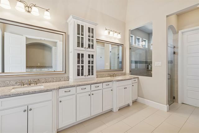 Building Photo - 701 Cherrywood Dr