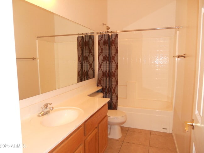 Building Photo - 13558 W Port Royale Ln