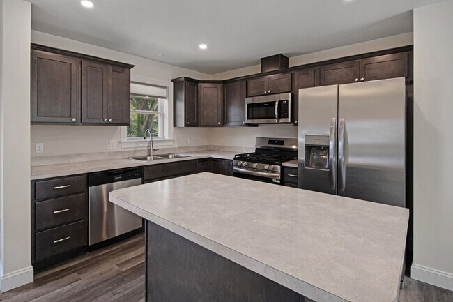 Building Photo - 23 Pedrick Ave
