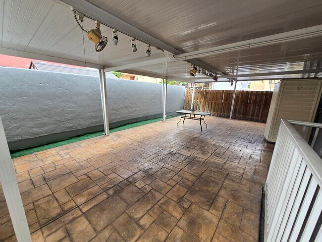 Building Photo - 2270 W 54th Pl