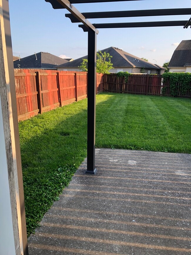 Building Photo - 665 Sherard Cir