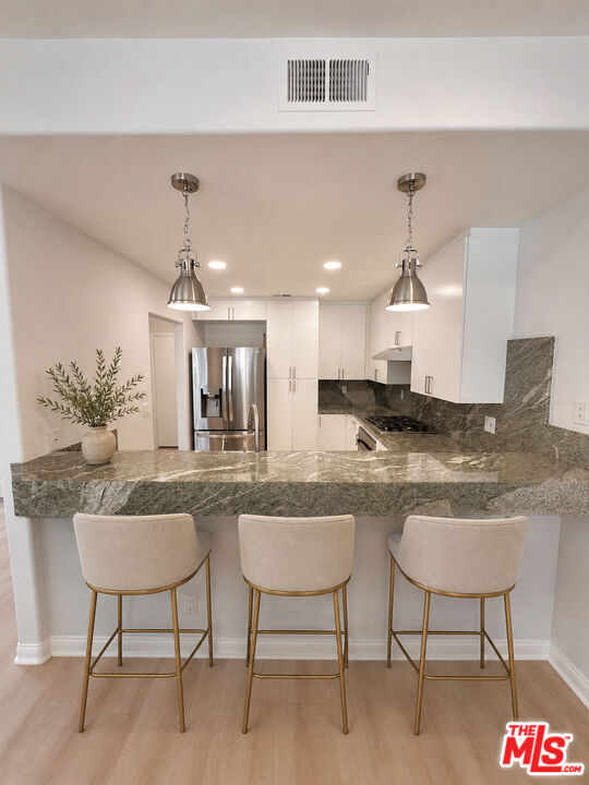Building Photo - 6483 Zuma View Pl