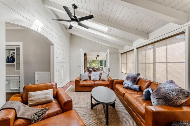 Building Photo - 2850 Silverado Trail N