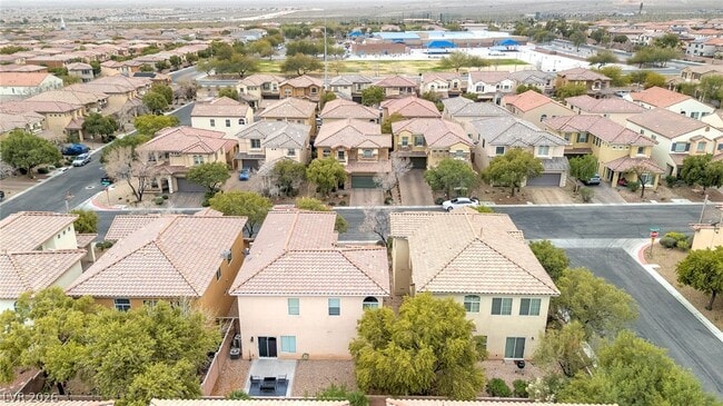 Building Photo - 8136 Memory Lake Ave
