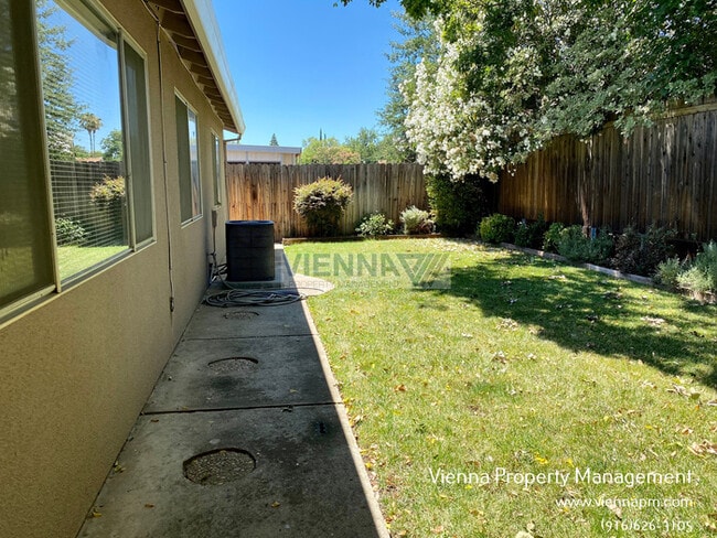 Building Photo - 3309 Huntsman Dr