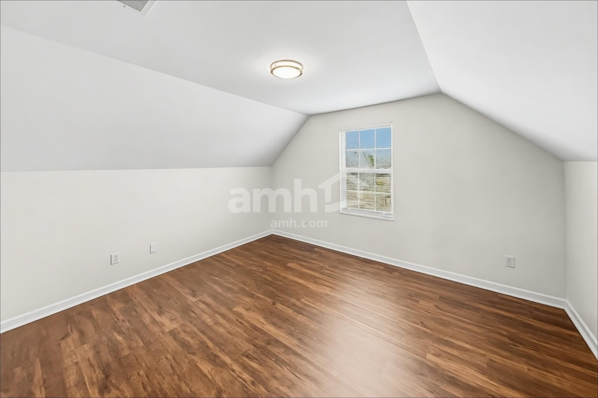 Building Photo - 4850 Beryl Dr
