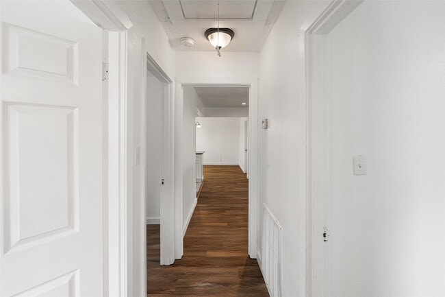 Building Photo - 9005 Gabriel St