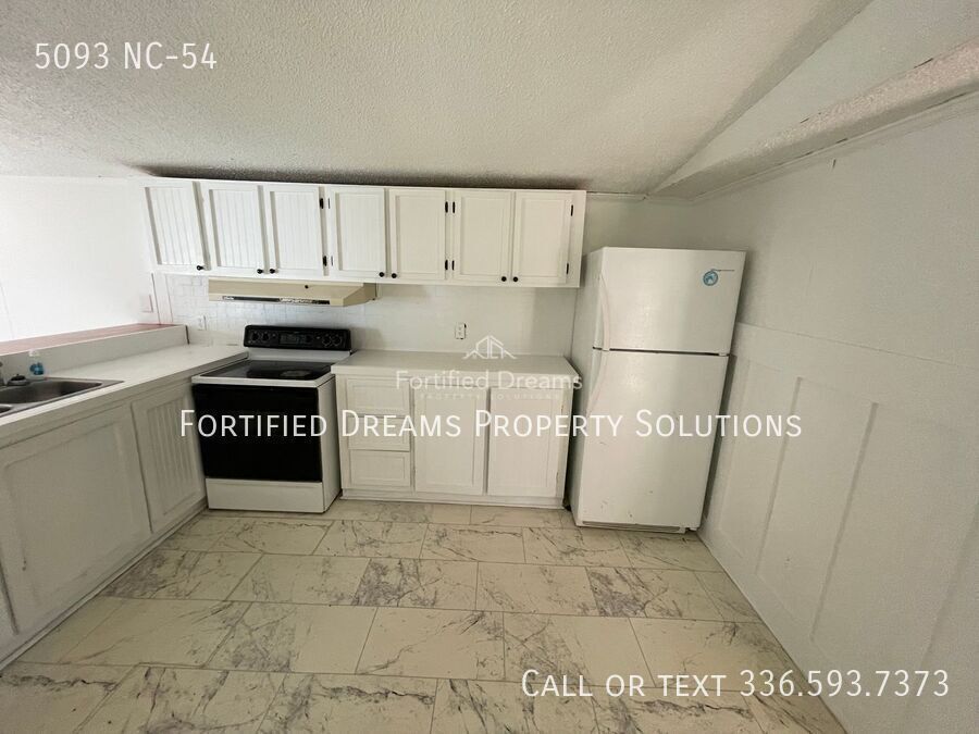 Building Photo - 5093 NC-54-