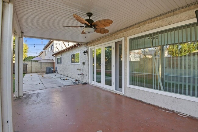 Building Photo - 12361 Andy St