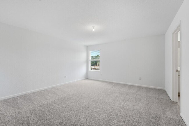 Building Photo - 10485 NW Suncrest Lp