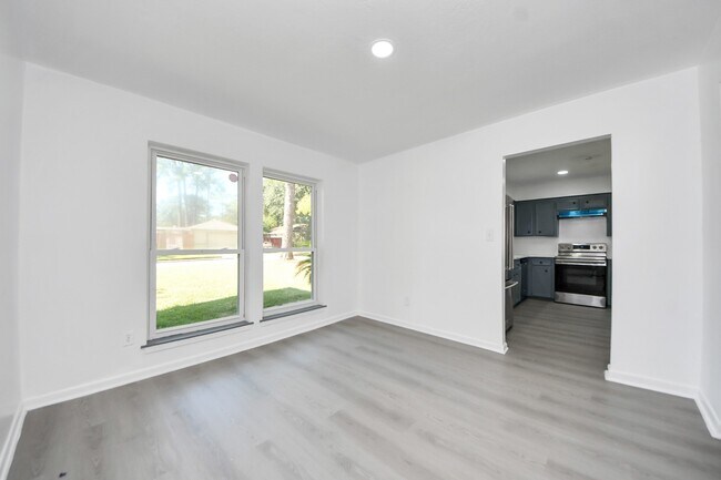 Building Photo - 23002 Grand Rapids Ln