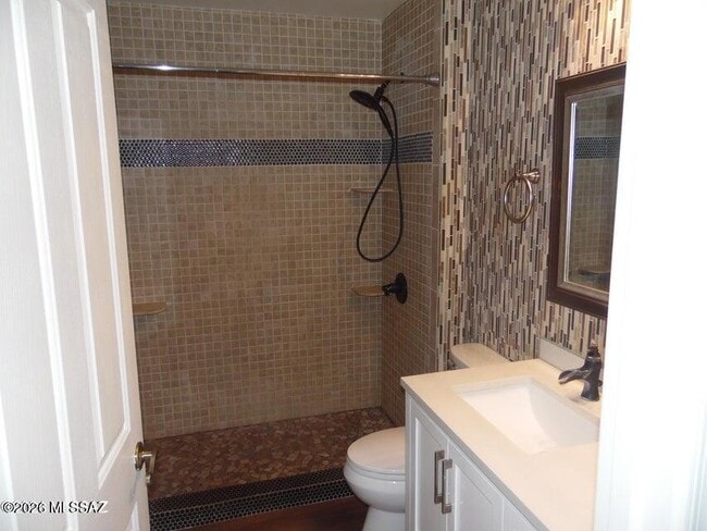 Building Photo - 7325 E Weeping Willow Dr
