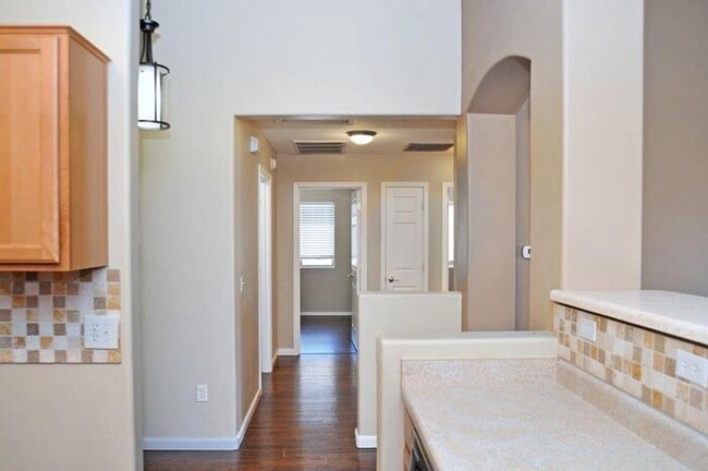 Building Photo - Beautiful 3 bedroom/2 bath home in Marana- exit 236