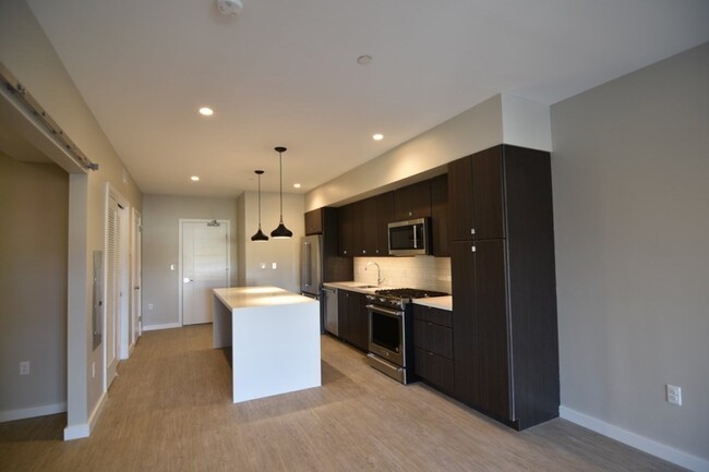Building Photo - 120 Savin Hill Ave