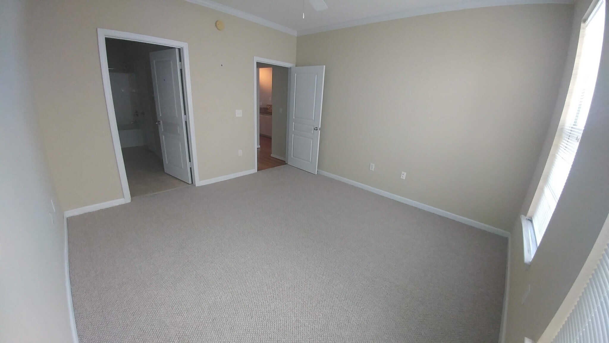 Master Bedroom - 10 Perimeter Summit Blvd