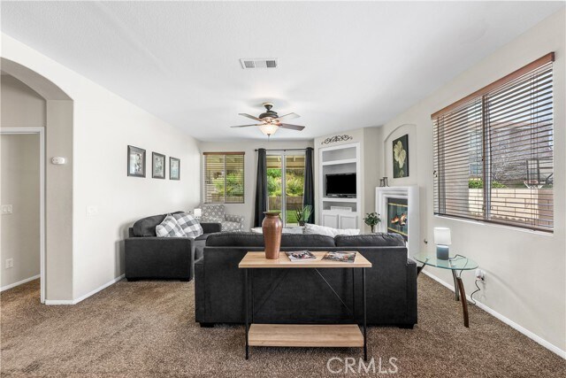 Building Photo - 39951 Capland Dr