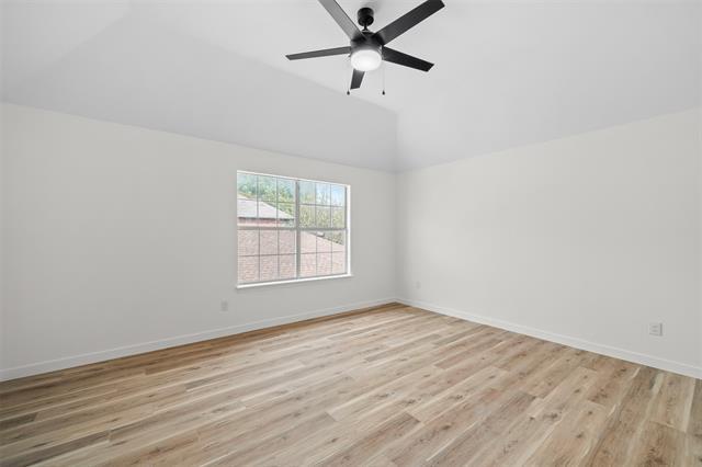 Building Photo - 945 Azalia Dr
