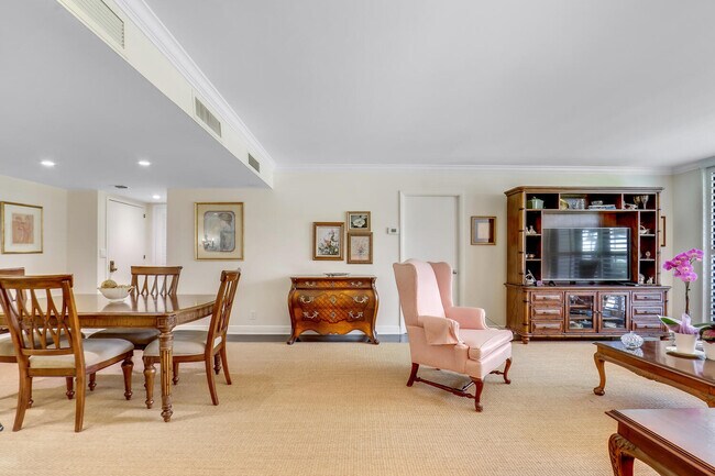 Building Photo - 3800 Washington Rd