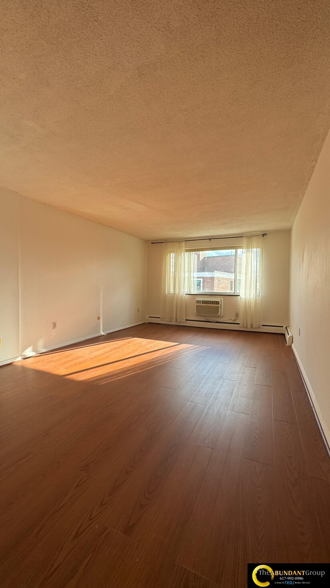 Building Photo - 287 Harvard St