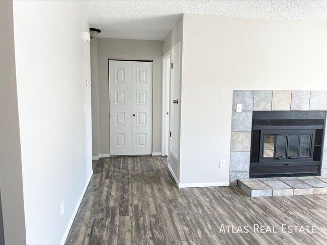 Building Photo - Look and lease: Free 50" TV if you apply 2...