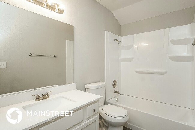 Building Photo - 804 Crabapple Dr