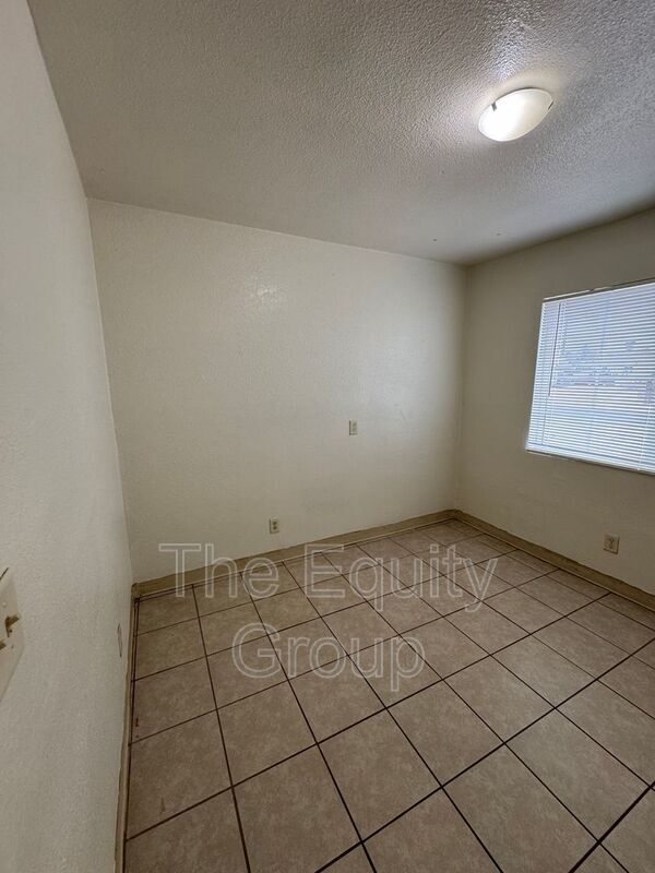 Building Photo - 32606 Rd 124