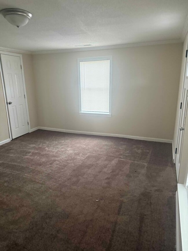 Building Photo - Remodeled 3 BDR / 2 BA Home, Small Town Living