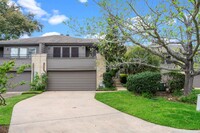 Building Photo - 18226 Bal Harbour Dr
