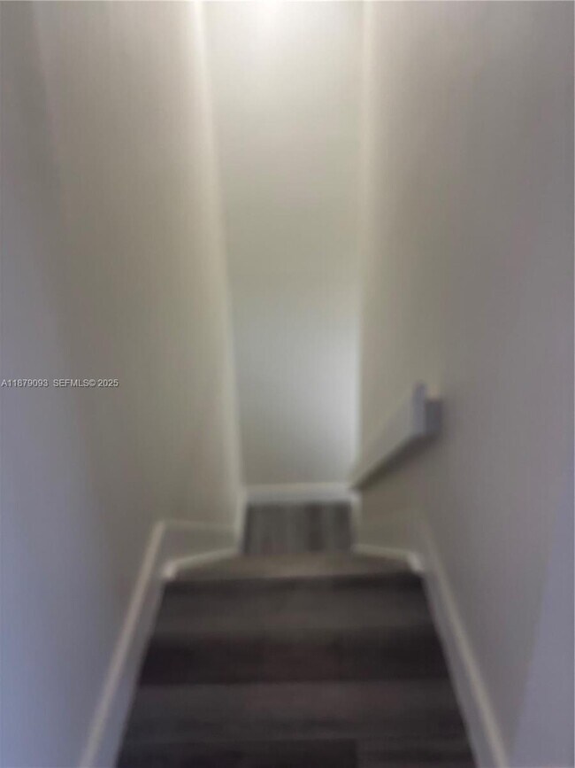 Building Photo - 9435 SW 144th Ct