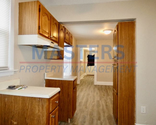 Building Photo - 515 Plymouth St