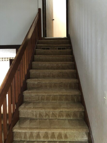 Building Photo - 6448 Kelmscot Ct
