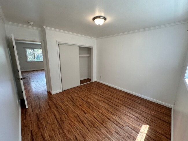 Building Photo - 5209 Navarro St