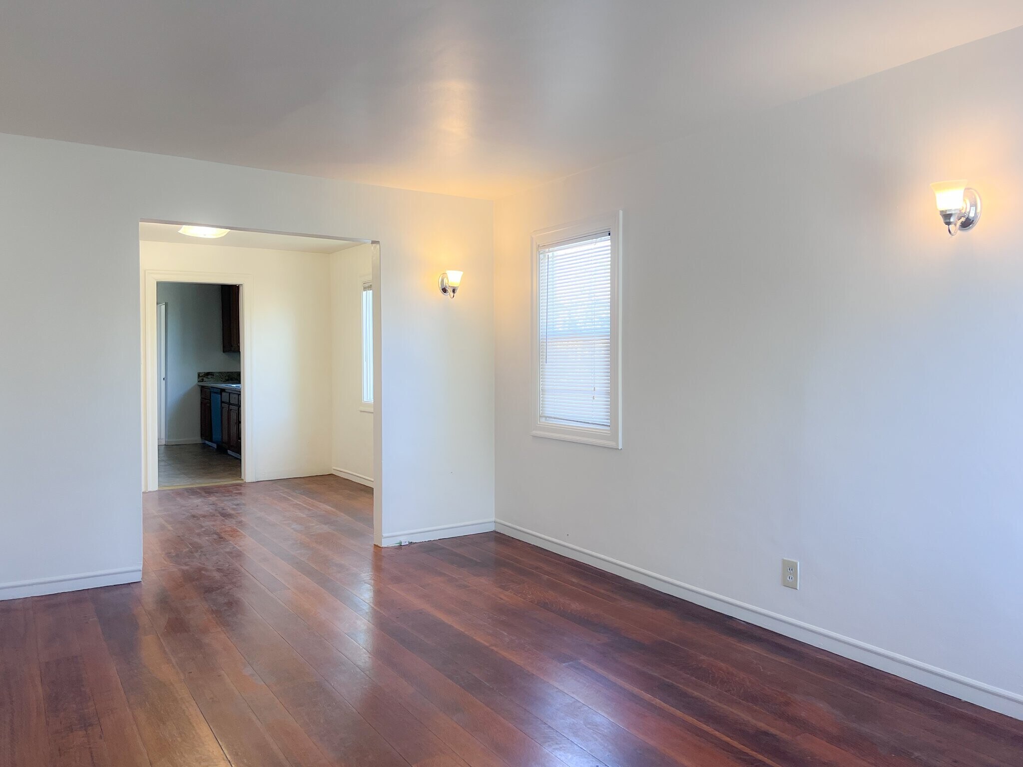 Building Photo - 1054 Cornell Ave