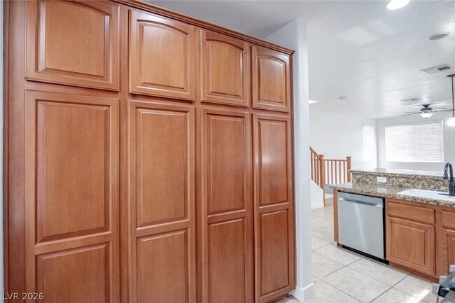 Building Photo - 5328 Pendergrass St