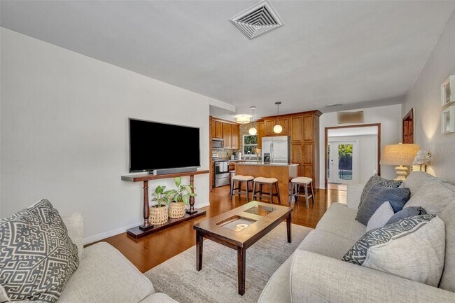 Building Photo - 780 Kangaroo Ct