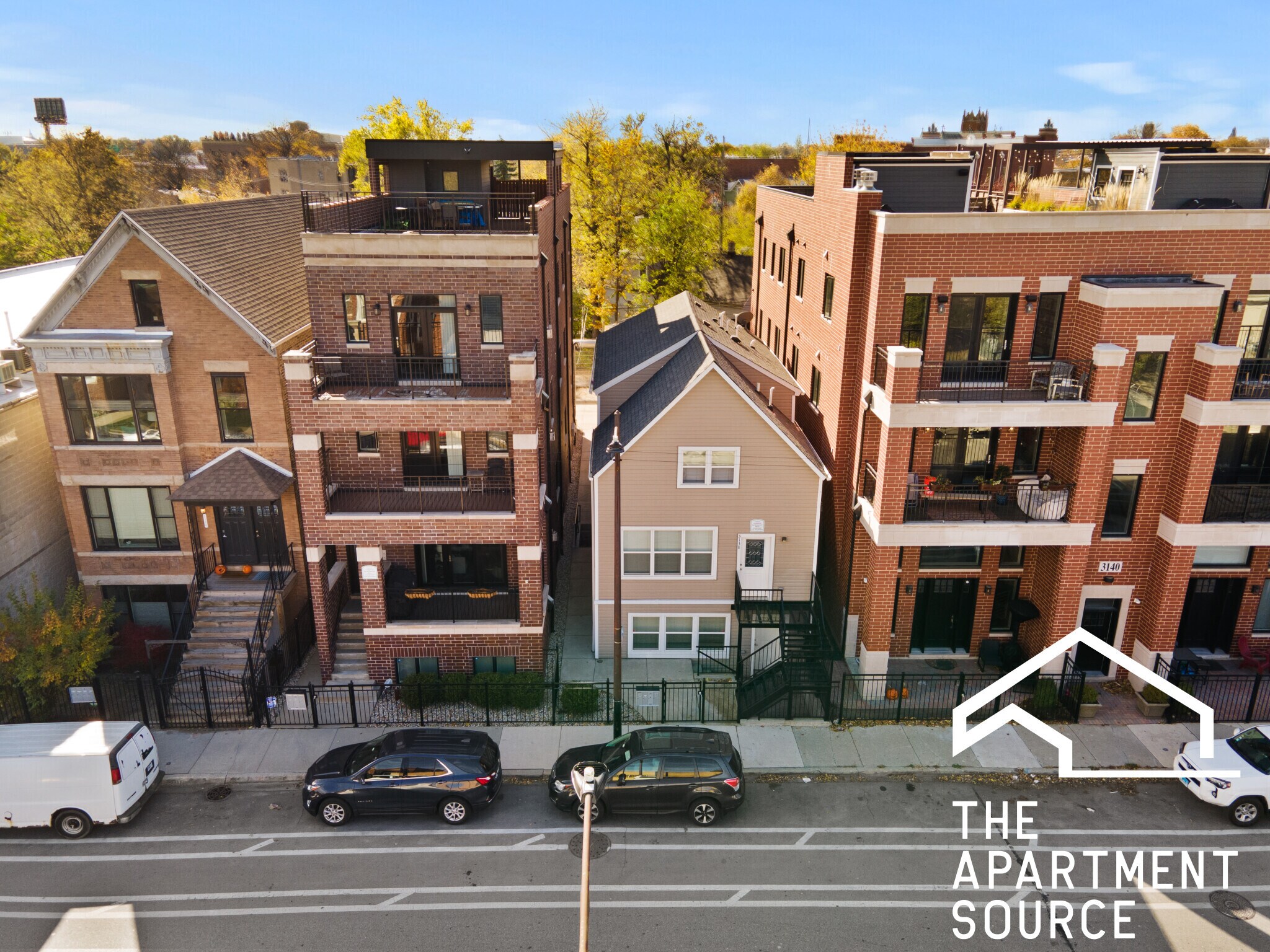 Building Photo - 3136 N Elston Ave