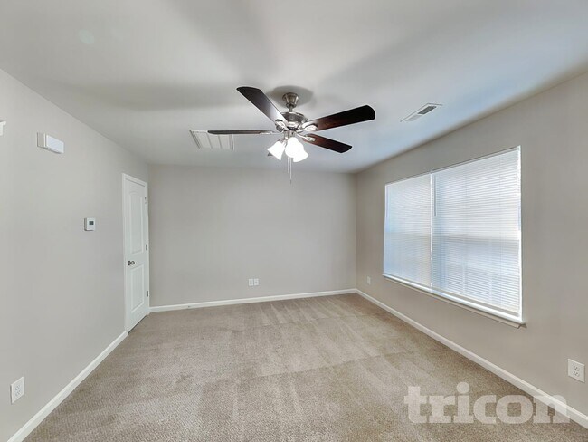 Building Photo - 6432 Pennacook Dr