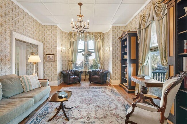 Building Photo - 287 Gibbs Ave