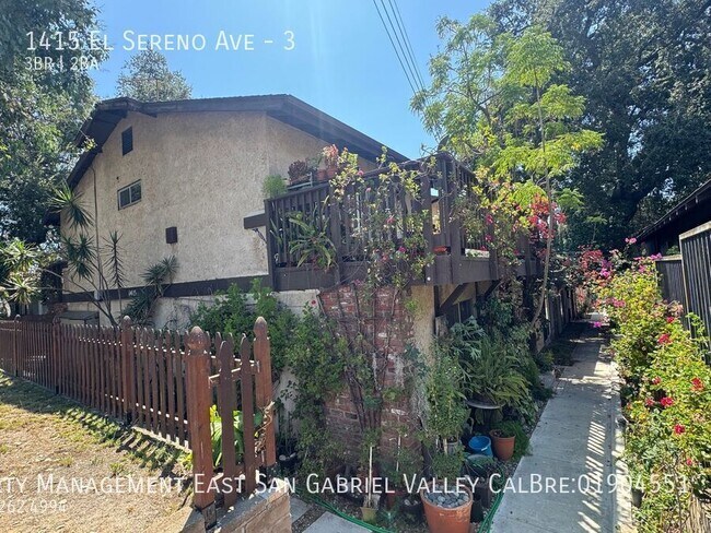 Building Photo - 1415 El Sereno Ave
