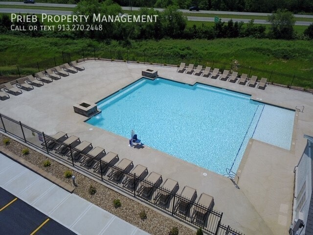 Building Photo - 21652 W 126th Terrace