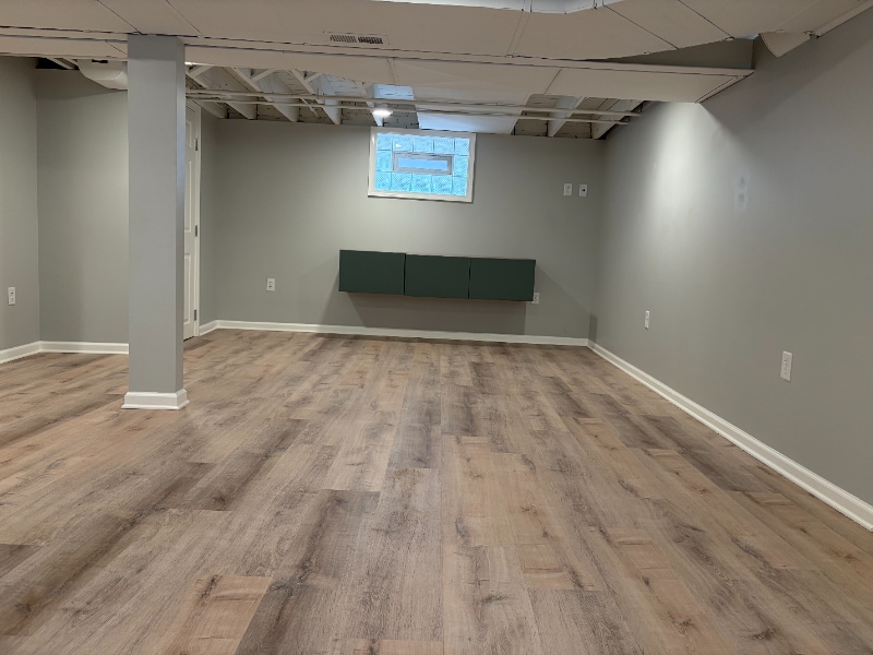 Building Photo - 5665 Pernod Ave