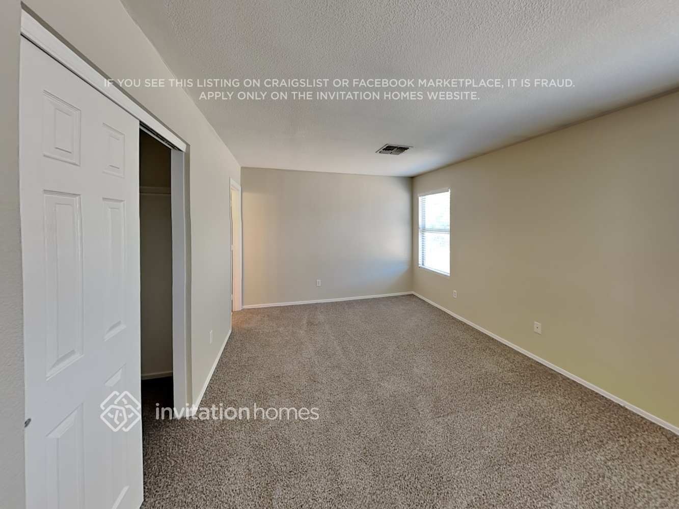 Building Photo - 11542 W Flores Dr