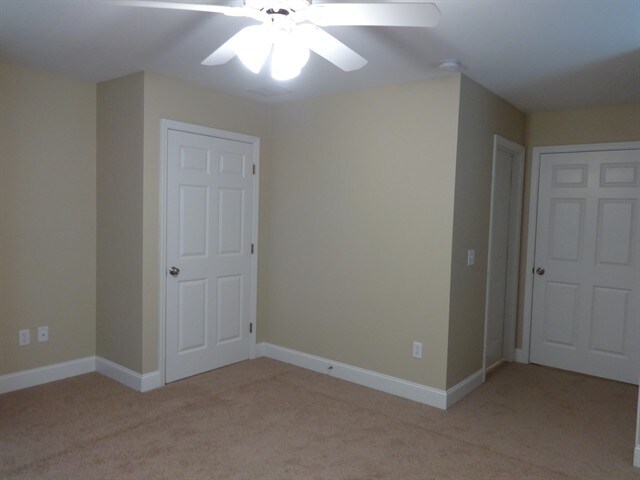 Building Photo - 12 Peregrine Dr