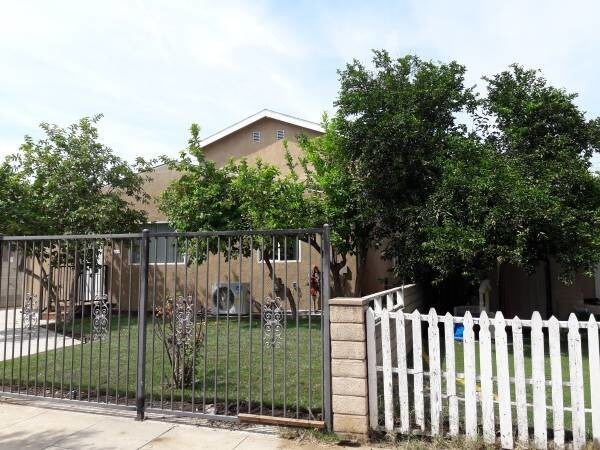 Primary Photo - 14233 Tiara St