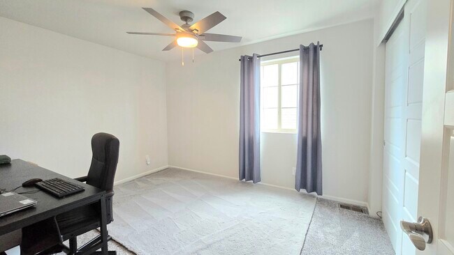 Building Photo - 9608 Water Meadow Dr