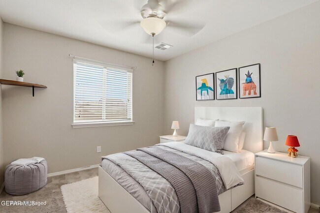 Building Photo - 1041 Earthstar Pl