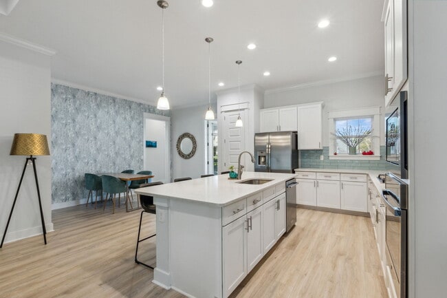 Building Photo - 1539 Coastal Oaks Dr