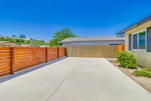 Building Photo - 9813 Medina Dr