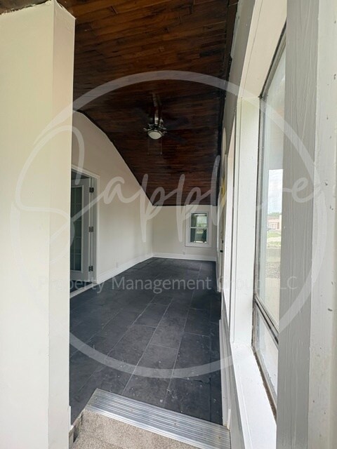 Building Photo - 8110 The Paseo