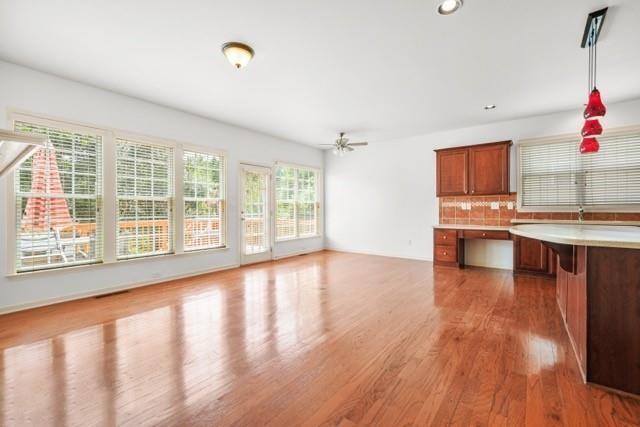 Building Photo - 585 Marylebone Dr